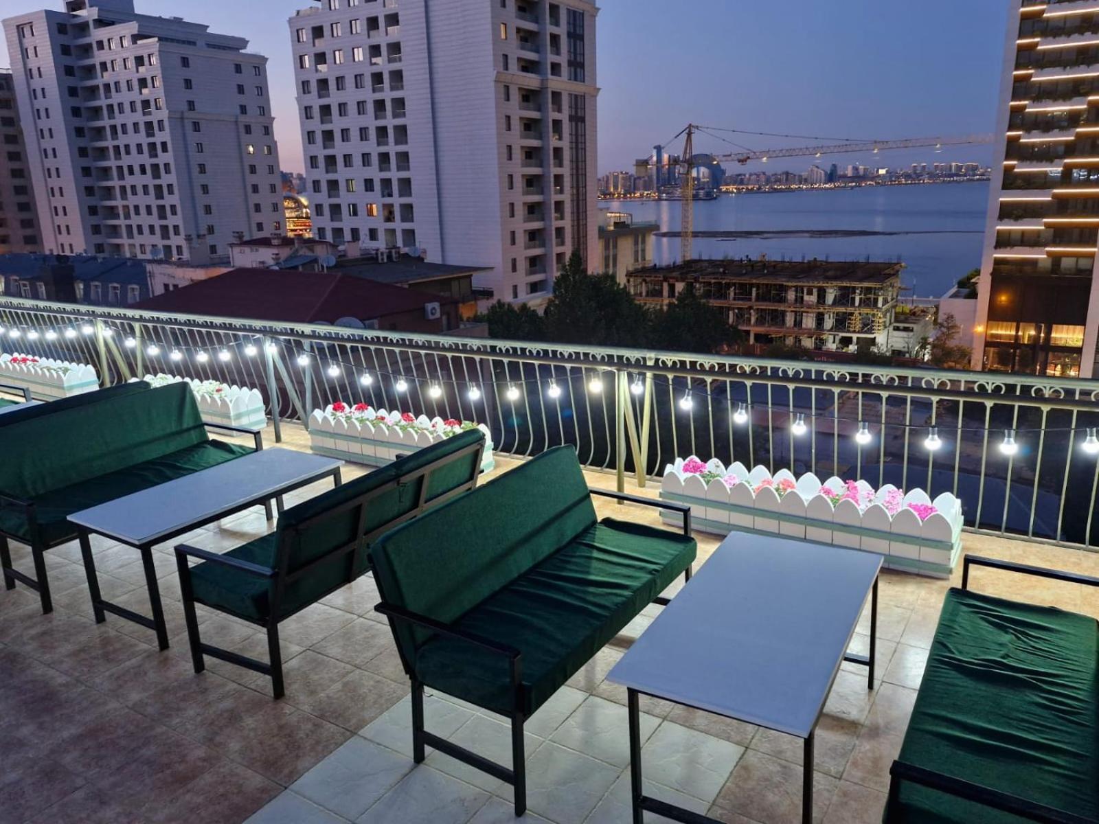 Nur Hotel & Terrace Cafe Baku Extérieur photo
